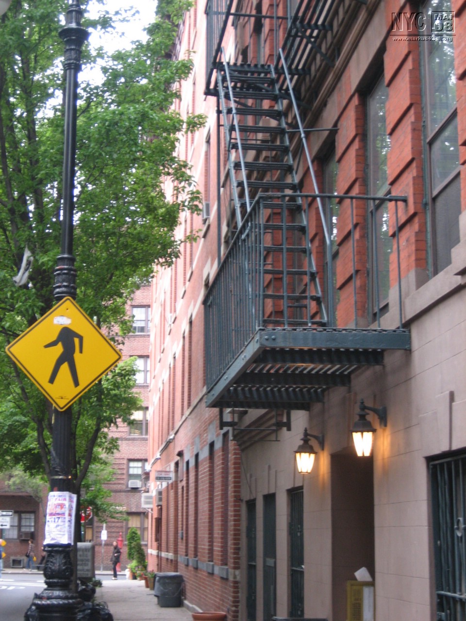 080512_nyc_tag1_mk098