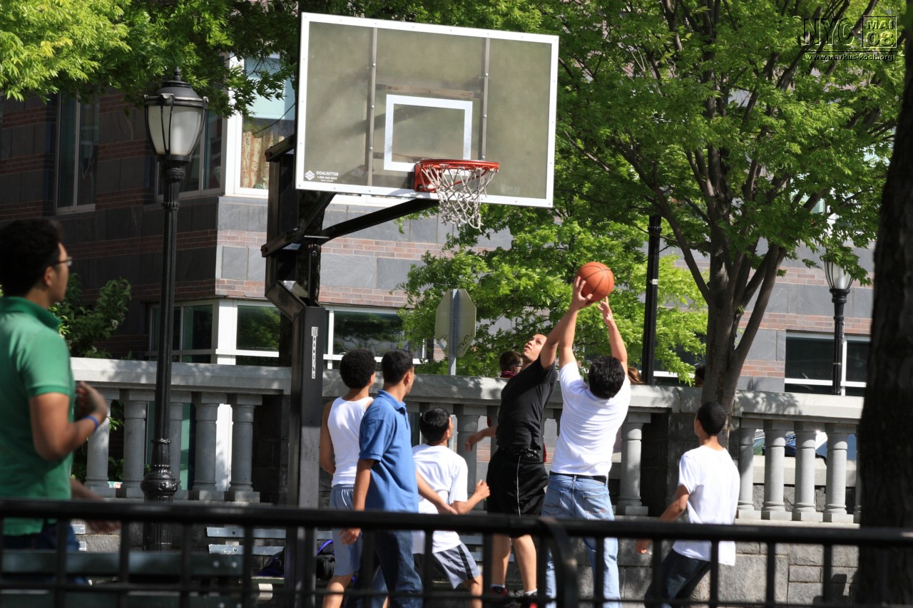 080513_nyc_tag2_mk528